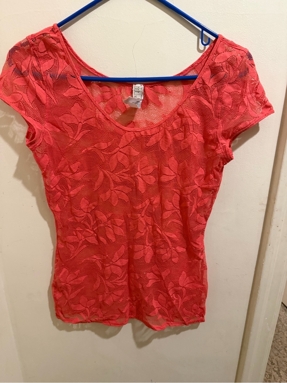 Pur Coral Floral Lace Short Sleeve Scoop Neck Top